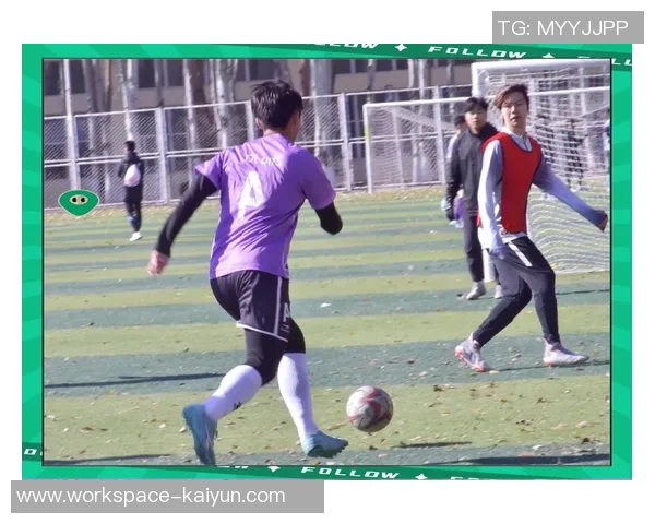 踢足球的乐趣与成长体验分享在绿茵场上的欢笑与拼搏